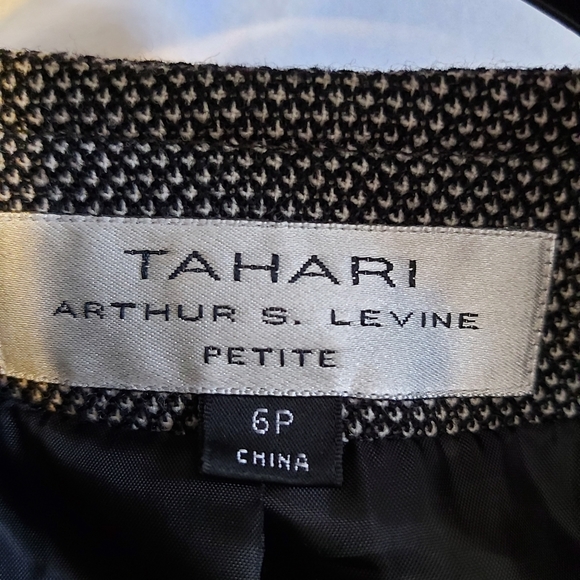 Taheri Wool Blazer - Picture 3 of 3